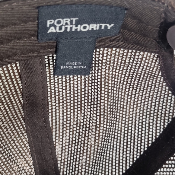 Men's Port Authority Leather Patch Trucker Snapback Workwear Hat Equestrian - Picture 15 of 16